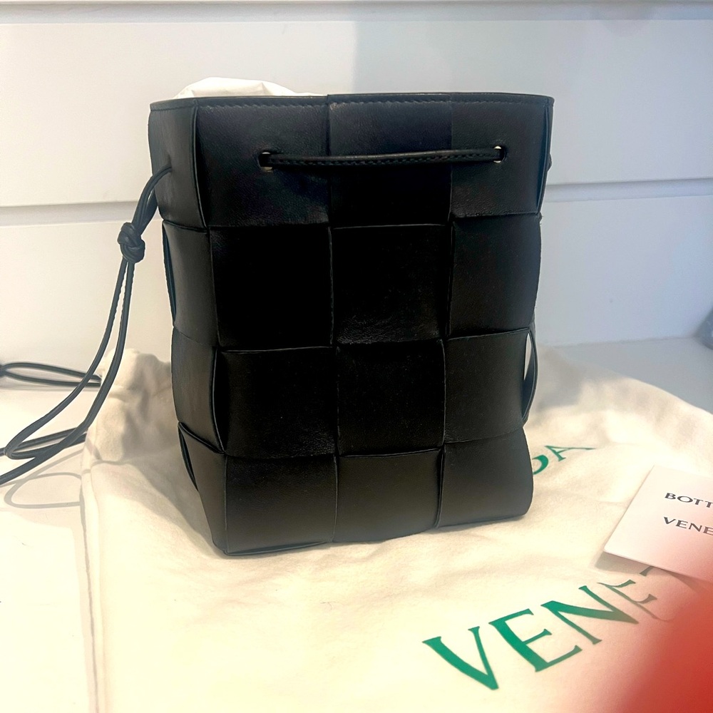 Authentic Mint Condition Bottega Veneta Small Cassette Bucket